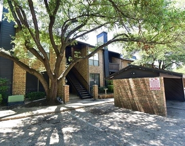 7525 Holly Hill Drive - Photo Thumbnail 15