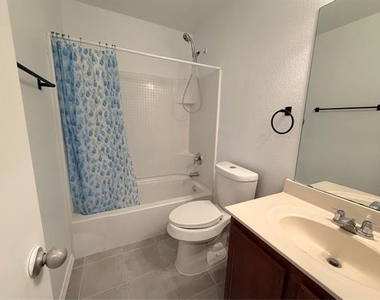 8440 Shallow Creek Drive - Photo Thumbnail 15