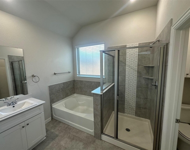 3918 Talisker Boulevard - Photo Thumbnail 15