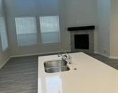 3918 Talisker Boulevard - Photo Thumbnail 4