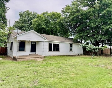 1197 Fm 697 - Photo Thumbnail 1
