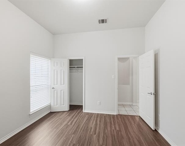 1237 Chattahoochee Drive - Photo Thumbnail 9