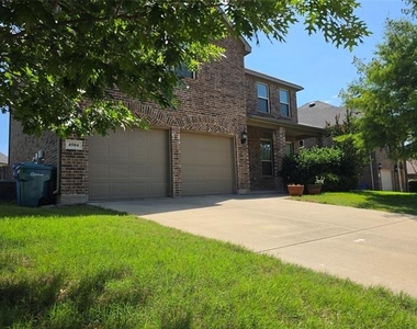 4504 Cormorant Drive - Photo Thumbnail 23