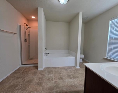 4504 Cormorant Drive - Photo Thumbnail 14