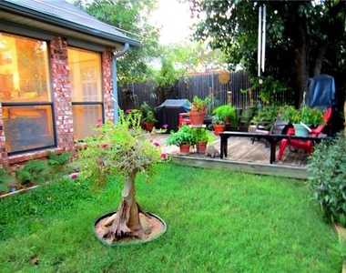 940 Sylvan Creek Drive - Photo Thumbnail 19
