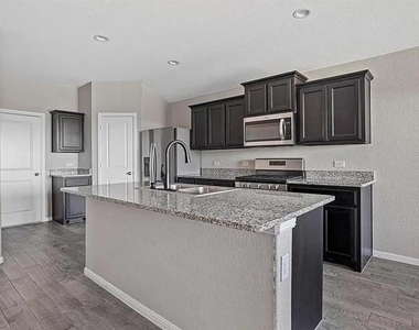 9805 Summerton Drive - Photo Thumbnail 3