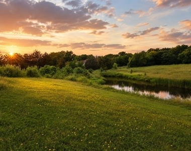 320 Woodgrove Drive - Photo Thumbnail 15