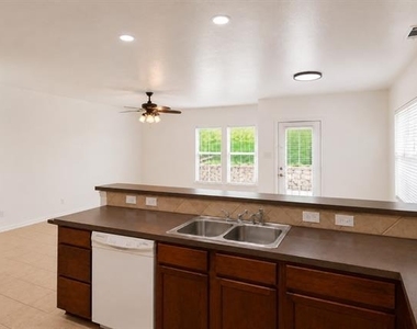 320 Woodgrove Drive - Photo Thumbnail 3