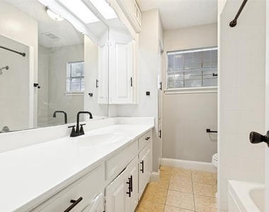 14372 Haymeadow Circle - Photo Thumbnail 21