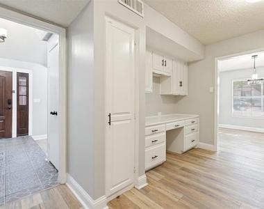 14372 Haymeadow Circle - Photo Thumbnail 14