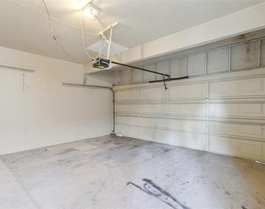 14372 Haymeadow Circle - Photo Thumbnail 24