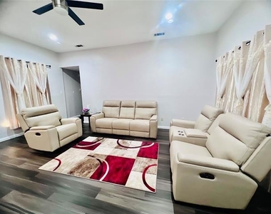 3408 Beech Street - Photo Thumbnail 20