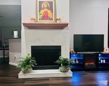 3408 Beech Street - Photo Thumbnail 14