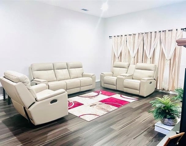 3408 Beech Street - Photo Thumbnail 2