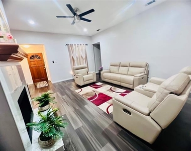 3408 Beech Street - Photo Thumbnail 21
