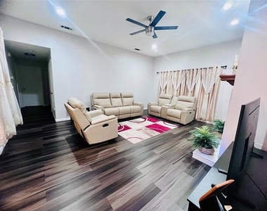 3408 Beech Street - Photo Thumbnail 18