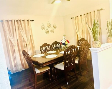 3408 Beech Street - Photo Thumbnail 25