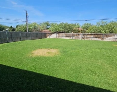 1638 Merchant Street - Photo Thumbnail 18