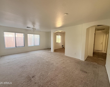 2618 N 107th Lane - Photo Thumbnail 13