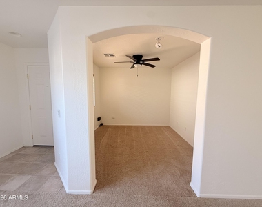 2618 N 107th Lane - Photo Thumbnail 14