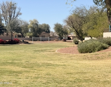 2618 N 107th Lane - Photo Thumbnail 1