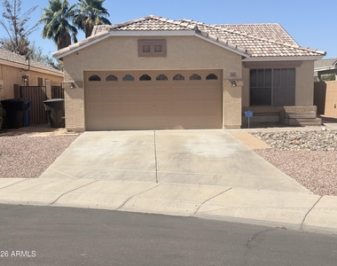 2618 N 107th Lane - Photo Thumbnail 5