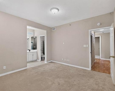 3105 San Jacinto Street - Photo Thumbnail 25