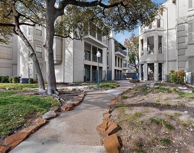 3105 San Jacinto Street - Photo Thumbnail 3