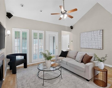 3105 San Jacinto Street - Photo Thumbnail 2