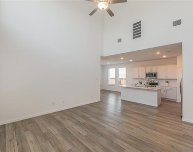 1275 Western Yarrow Avenue - Photo Thumbnail 4
