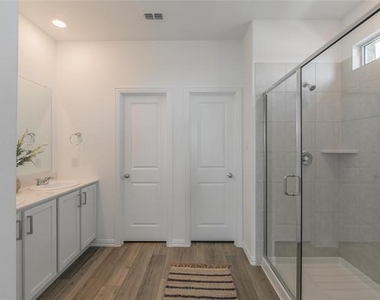 1275 Western Yarrow Avenue - Photo Thumbnail 16