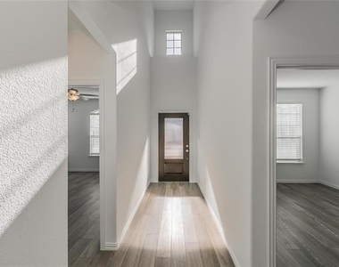 1275 Western Yarrow Avenue - Photo Thumbnail 1