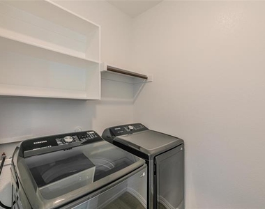 1275 Western Yarrow Avenue - Photo Thumbnail 20
