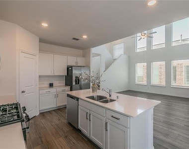 1275 Western Yarrow Avenue - Photo Thumbnail 8