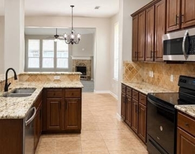 1501 Toucan Drive - Photo Thumbnail 9