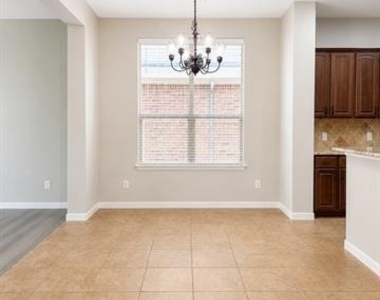 1501 Toucan Drive - Photo Thumbnail 11