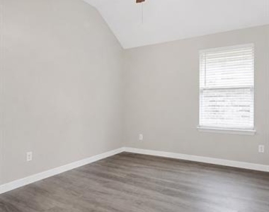1501 Toucan Drive - Photo Thumbnail 17