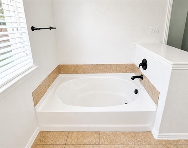 1501 Toucan Drive - Photo Thumbnail 22