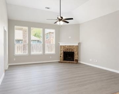 1501 Toucan Drive - Photo Thumbnail 12
