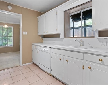 6948 Valhalla Road - Photo Thumbnail 10