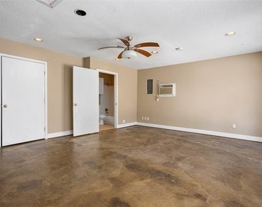 6948 Valhalla Road - Photo Thumbnail 20