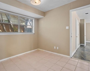 6948 Valhalla Road - Photo Thumbnail 14