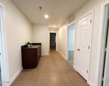 43250 W Estrada Street - Photo Thumbnail 15