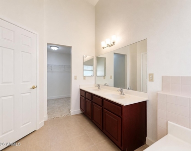 43250 W Estrada Street - Photo Thumbnail 21