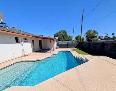1711 S Hardy Drive - Photo Thumbnail 26
