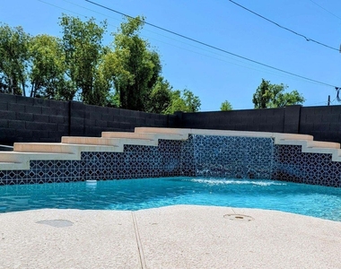 1711 S Hardy Drive - Photo Thumbnail 24