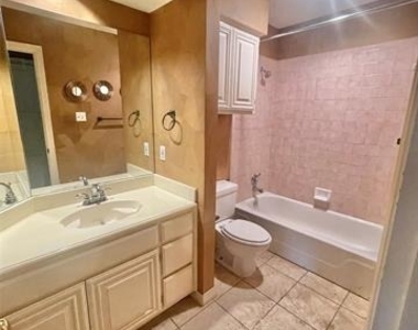 2 Hastings Court - Photo Thumbnail 14