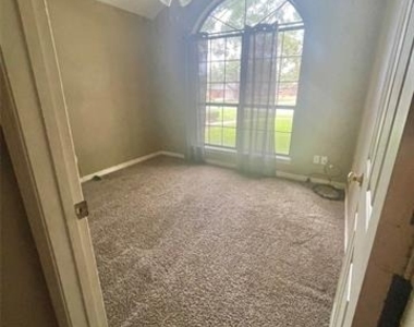 2 Hastings Court - Photo Thumbnail 12
