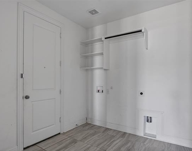 845 Ranchland Road - Photo Thumbnail 14