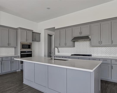 845 Ranchland Road - Photo Thumbnail 11